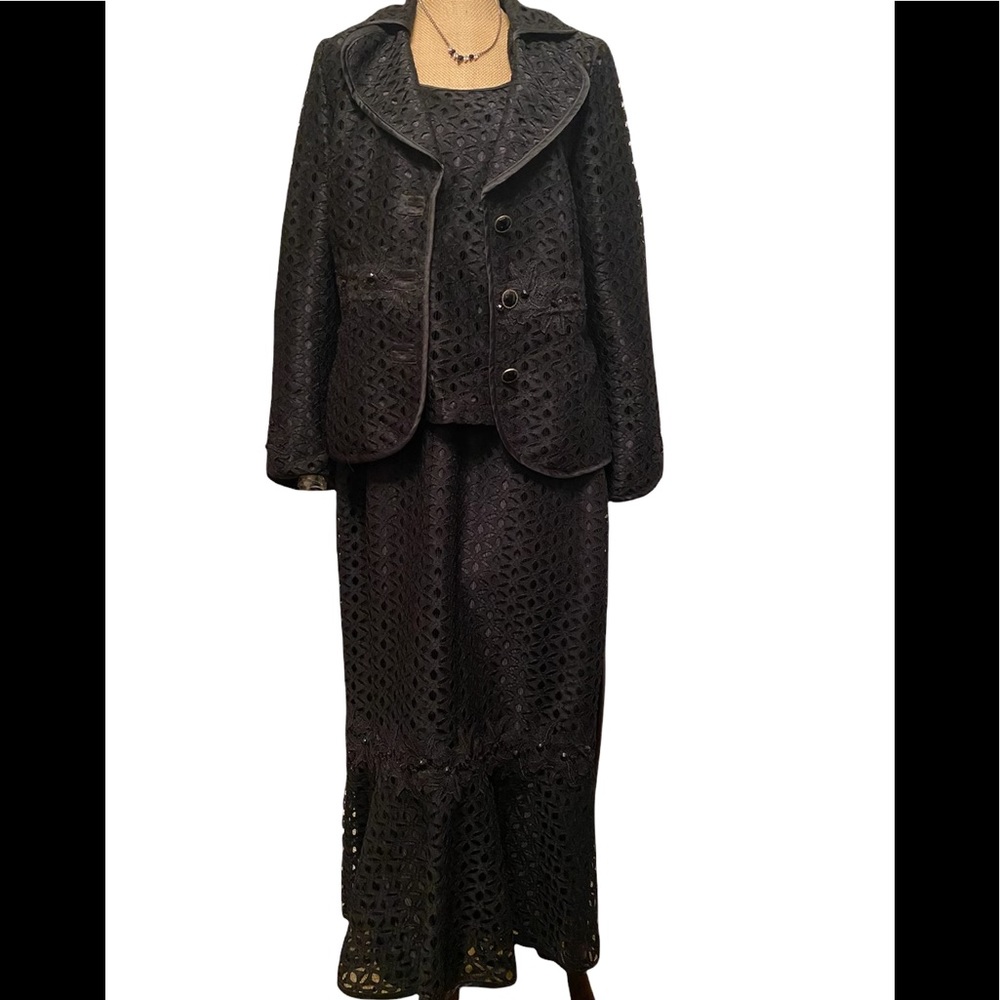 Tiffany Collection Women's 3-piece Skirt Suit